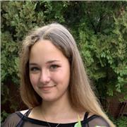 Easy English for everyone. 
Nearby to Wien, the topcic and the goAl is up to you! 
From a 23 years old hungarian woman to you, let's have a talk:)